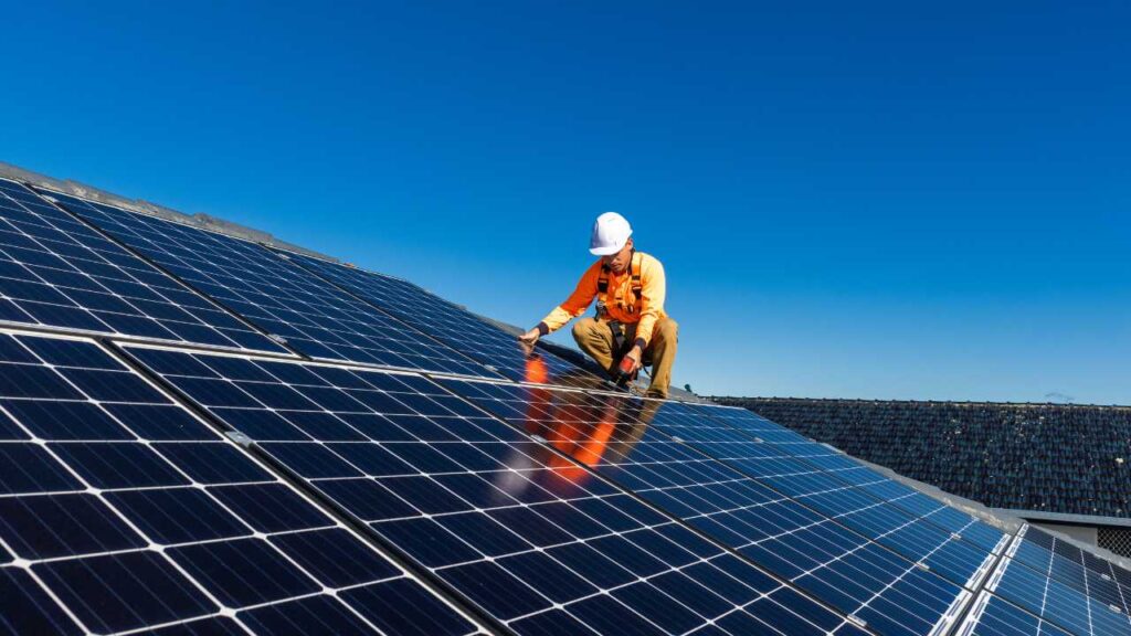 Common Myths About Solar in Ireland: What’s True & What’s Not 1 solar panels need less maintenance